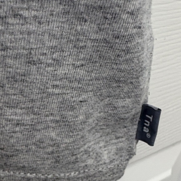 TNA Heather Gray Short Sleeve Tee - Picture 3 of 7